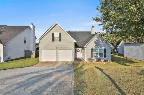 2807 High Tide Dr, College Park, GA 30349