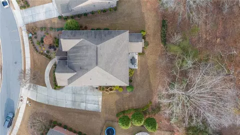View/Area - 5665 Bridleton Xing, Suwanee, GA 30024 photo 4 of 19