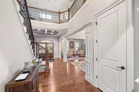 Entry Way - 5665 Bridleton Xing, Suwanee, GA 30024 photo 4 of 8