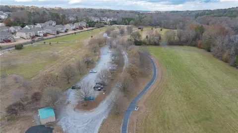 View/Area - 5665 Bridleton Xing, Suwanee, GA 30024 photo 18 of 19