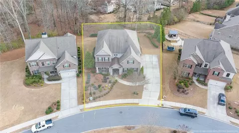 View/Area - 5665 Bridleton Xing, Suwanee, GA 30024 photo 2 of 19