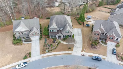 View/Area - 5665 Bridleton Xing, Suwanee, GA 30024 photo 3 of 19