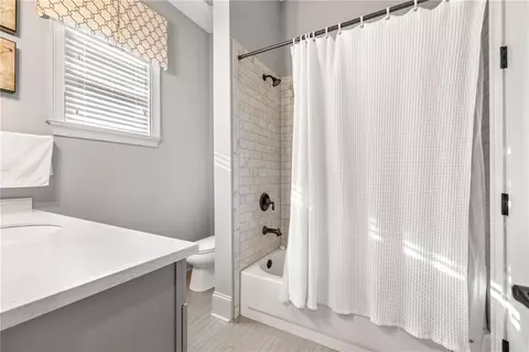 Bath - 5665 Bridleton Xing, Suwanee, GA 30024 photo 2 of 8