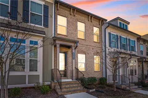 3247 Herald Dr, Scottdale, GA 30079
