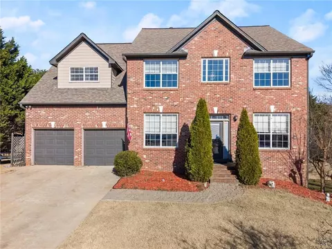 1403 Arbor Lake Ct, Hoschton, GA 30548