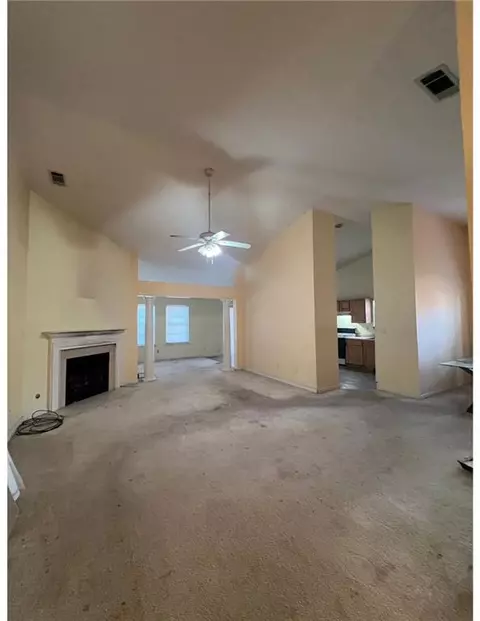 1011 Riverclift Dr, Covington, GA 30016 photo 2