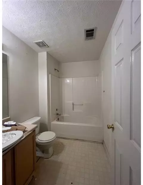 1011 Riverclift Dr, Covington, GA 30016 photo 8