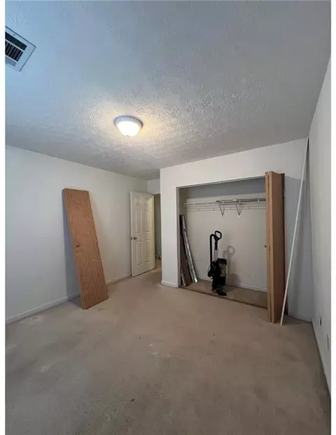 1011 Riverclift Dr, Covington, GA 30016 photo 6