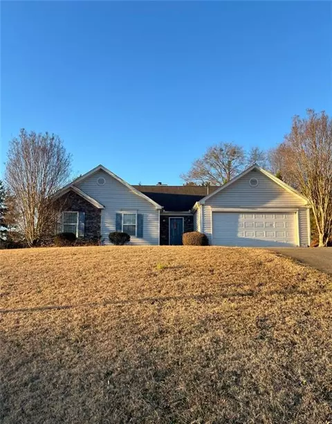 1011 Riverclift Dr, Covington, GA 30016