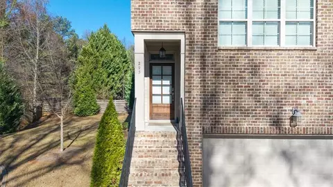 295 Benson Manor Cir, Smyrna, GA 30082