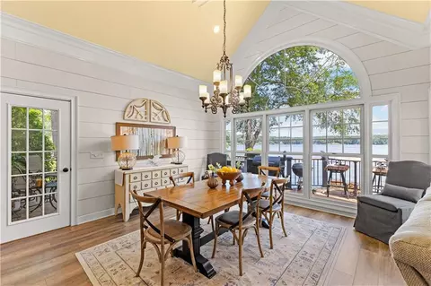 Dining - 137 Pine Bluff Trl, Jackson, GA 30233 photo 2 of 7