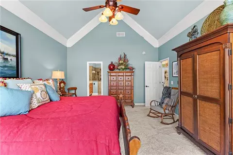 Bedroom - 137 Pine Bluff Trl, Jackson, GA 30233 photo 3 of 9