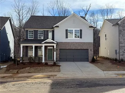 16 Mayfair St, Dawsonville, GA 30534