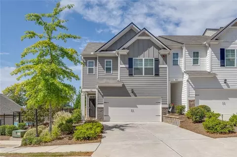 717 Woodstock Grove Dr, Woodstock, GA 30188