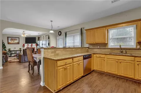 2001 Commonwealth Way, Grayson, GA 30017 photo 16