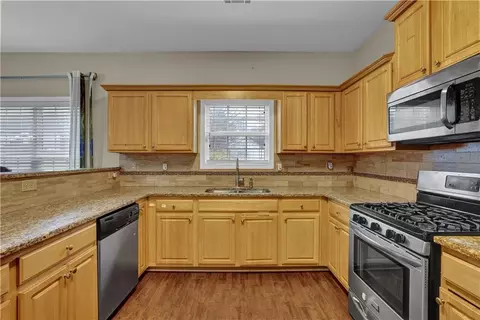 2001 Commonwealth Way, Grayson, GA 30017 photo 12