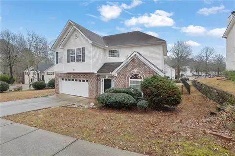 2001 Commonwealth Way, Grayson, GA 30017 photo 2