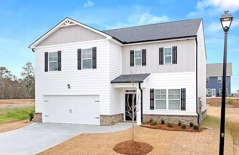 267 Great Salt Ln, Hoschton, GA 30548
