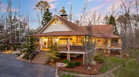 697 Hillwood Ct, Dacula, GA 30019