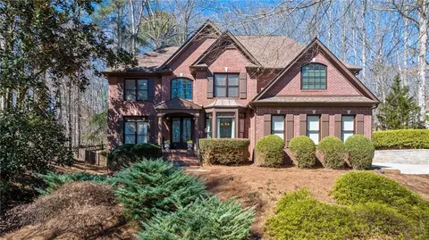 96 Grand Ave, Suwanee, GA 30024