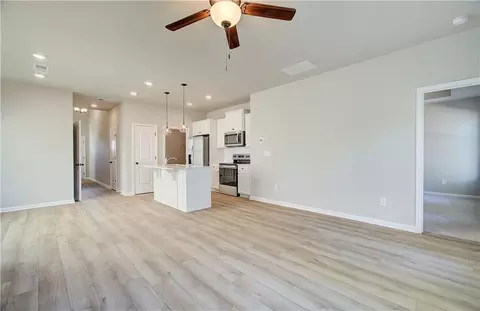 2212 Croghan Dr, Hampton, GA 30228 photo 9