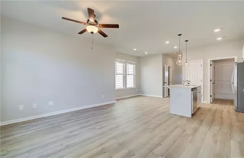 2212 Croghan Dr, Hampton, GA 30228 photo 10