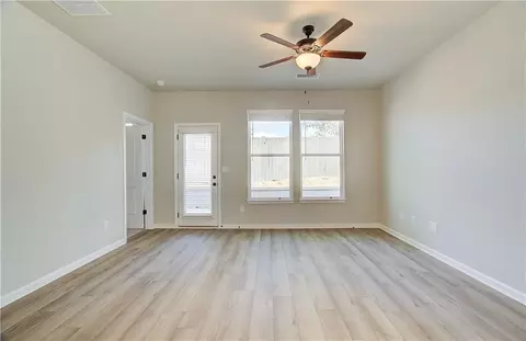 2212 Croghan Dr, Hampton, GA 30228 photo 8