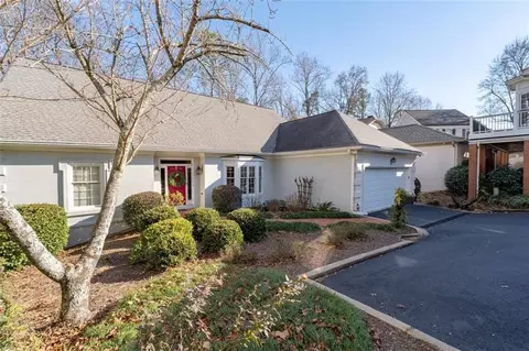 28 Ridgemere Trce, Atlanta, GA 30328