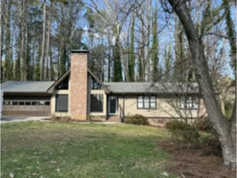 5217 Glenn Ct, Lilburn, GA 30047
