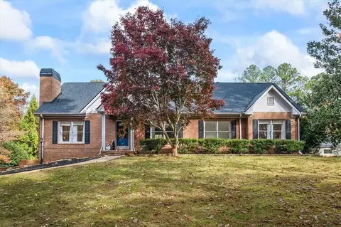 39 Knox Chapel Rd, Social Circle, GA 30025