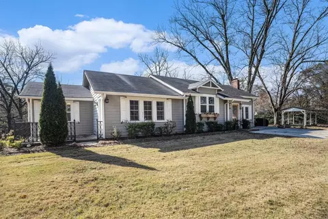 196 Railroad St, Pendergrass, GA 30567