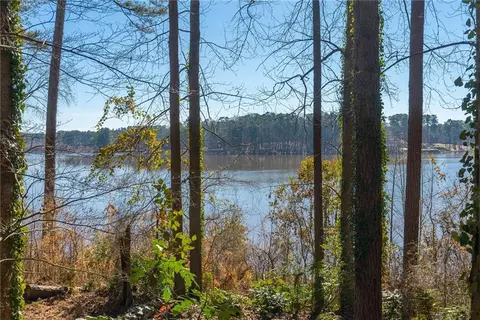 4249 Lakeview St, Acworth, GA 30101