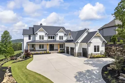 Exterior - 61 Lookout, Toccoa, GA 30577 photo 3 of 20