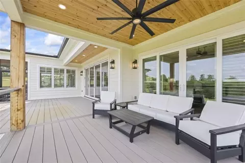 Exterior - 61 Lookout, Toccoa, GA 30577 photo 18 of 20