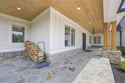Exterior - 61 Lookout, Toccoa, GA 30577 photo 12 of 20