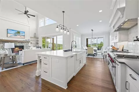 Kitchen - 61 Lookout, Toccoa, GA 30577 photo 7 of 11