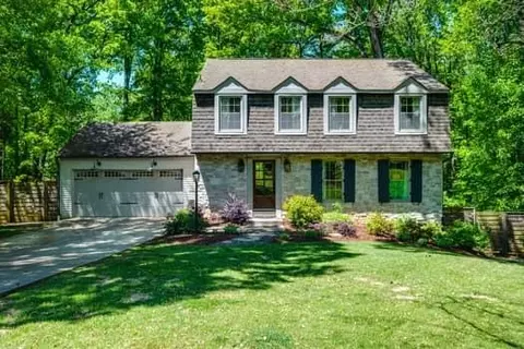 281 Greencrest Ct, Marietta, GA 30068