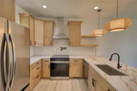 Kitchen - 520 Mountainview Dr, Covington, GA 30016 photo 4 of 6