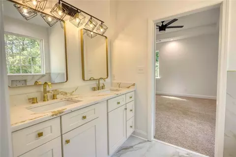 Bath - 520 Mountainview Dr, Covington, GA 30016 photo 1 of 5