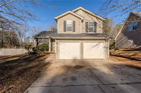 3855 Cedar Trace Ct, Ellenwood, GA 30294