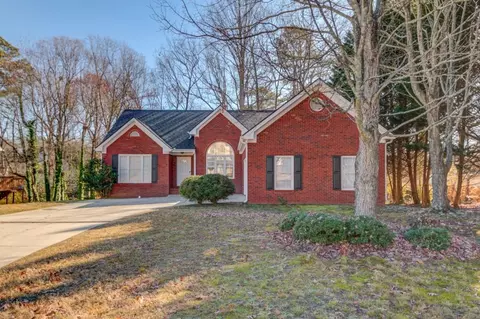 100 Jessamine Trl, Lawrenceville, GA 30046