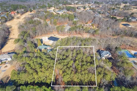 5063 Legends Dr, Braselton, GA 30517