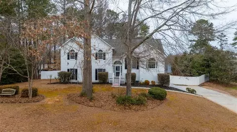 8255 Stonebrook Dr, Cumming, GA 30040
