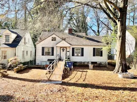 1251 Lorenzo Dr, Atlanta, GA 30310