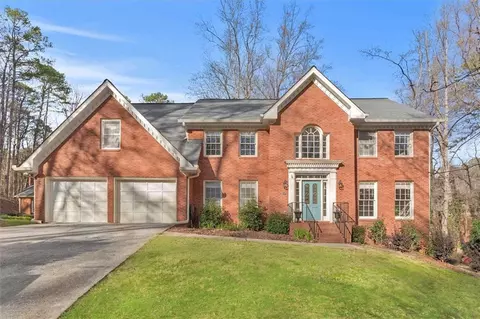 695 Arboreal Ct, Alpharetta, GA 30022