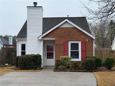 1325 Yorkshire Ln, Woodstock, GA 30188