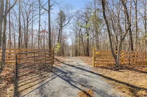 710 Wildcat Rd, Buchanan, GA 30113