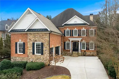 545 Glengate Cv, Atlanta, GA 30328
