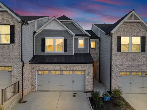 623 Gabby Pt SW, Mableton, GA 30126