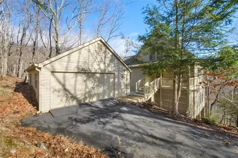 296 Huckleberry Trl, Big Canoe, GA 30143